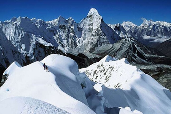 Acclimatization in the Himalayas - Blog Post Image